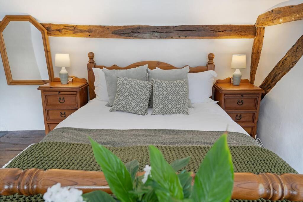 Local Walks Pub Gardens Pet Friendly Landscaped Gardens And Free Private Parking Villa Doddington  Dış mekan fotoğraf